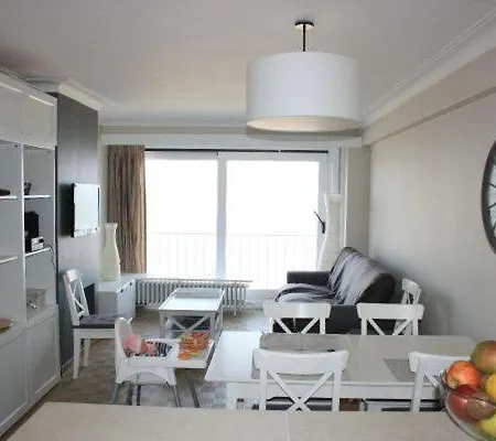 Seafront Appartement On Seawall Of Knokke-Duinbergen *
