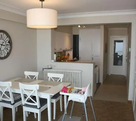 Seafront Appartement On Seawall Of Knokke-Duinbergen